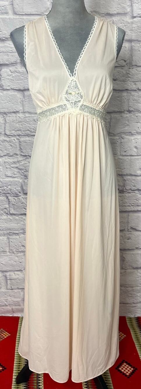 Vintage Lorraine Soft Peach Empire Waist Chemise with Lace Details